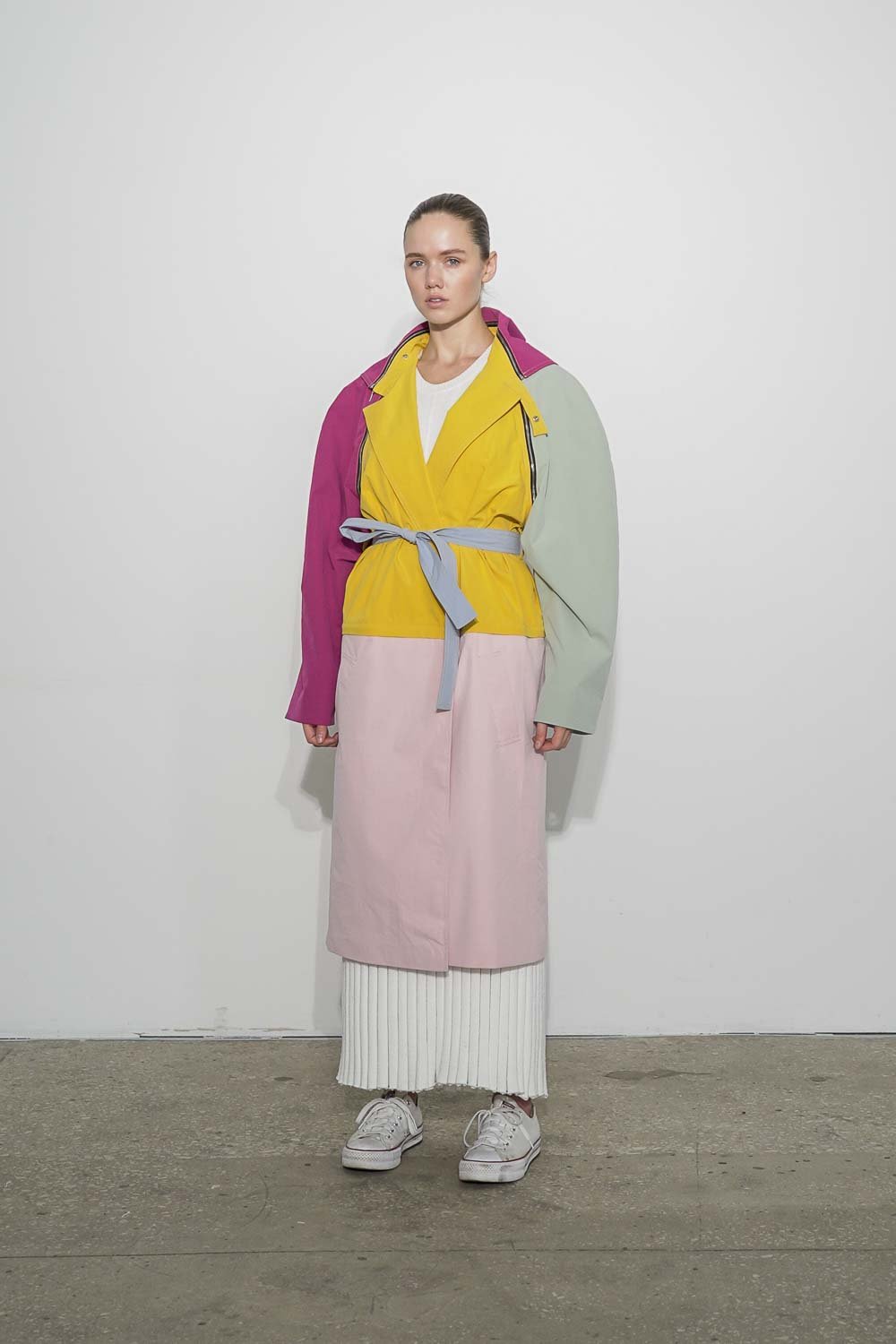 Trench Constructor 2022 yellow and pale pink