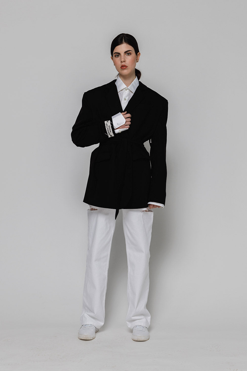Crepe jacket-constructor in classical black front view