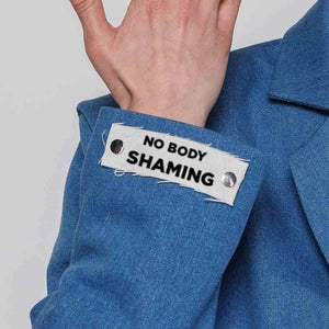 Sticker NO BODY SHAMING. Talking Sleeves®